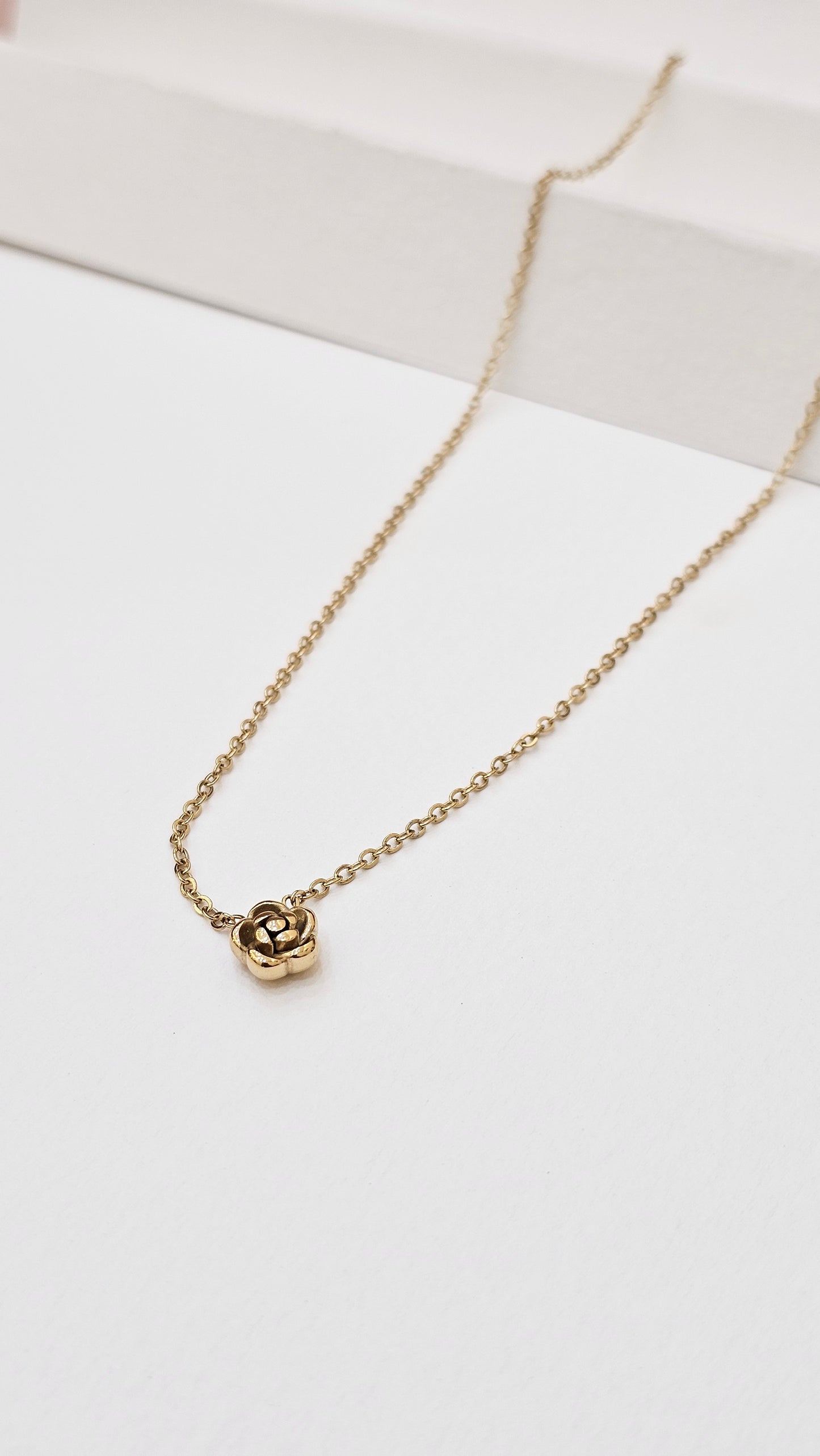 GOLD PLATED PENDANT