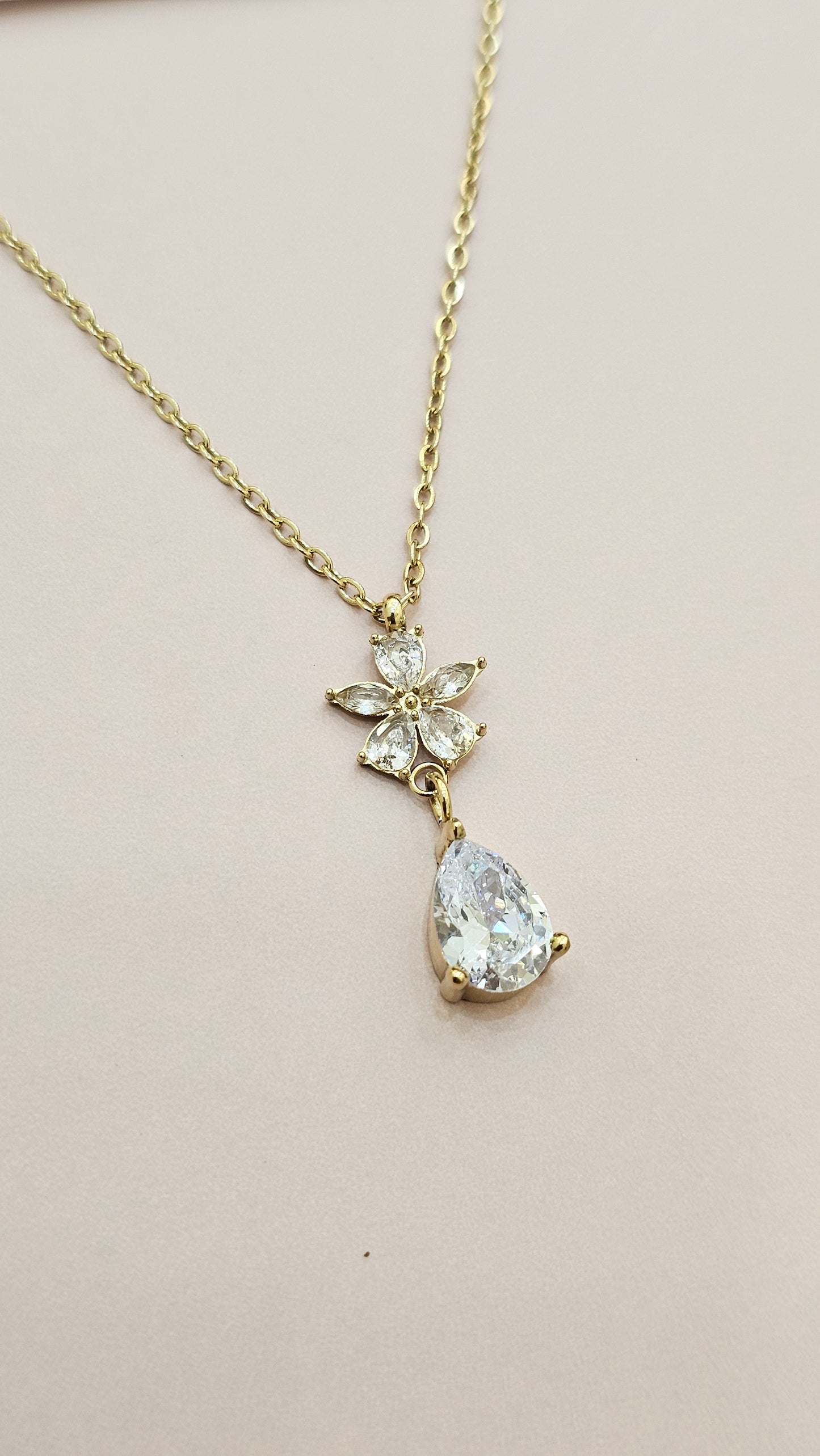 GOLD PLATED PENDANT