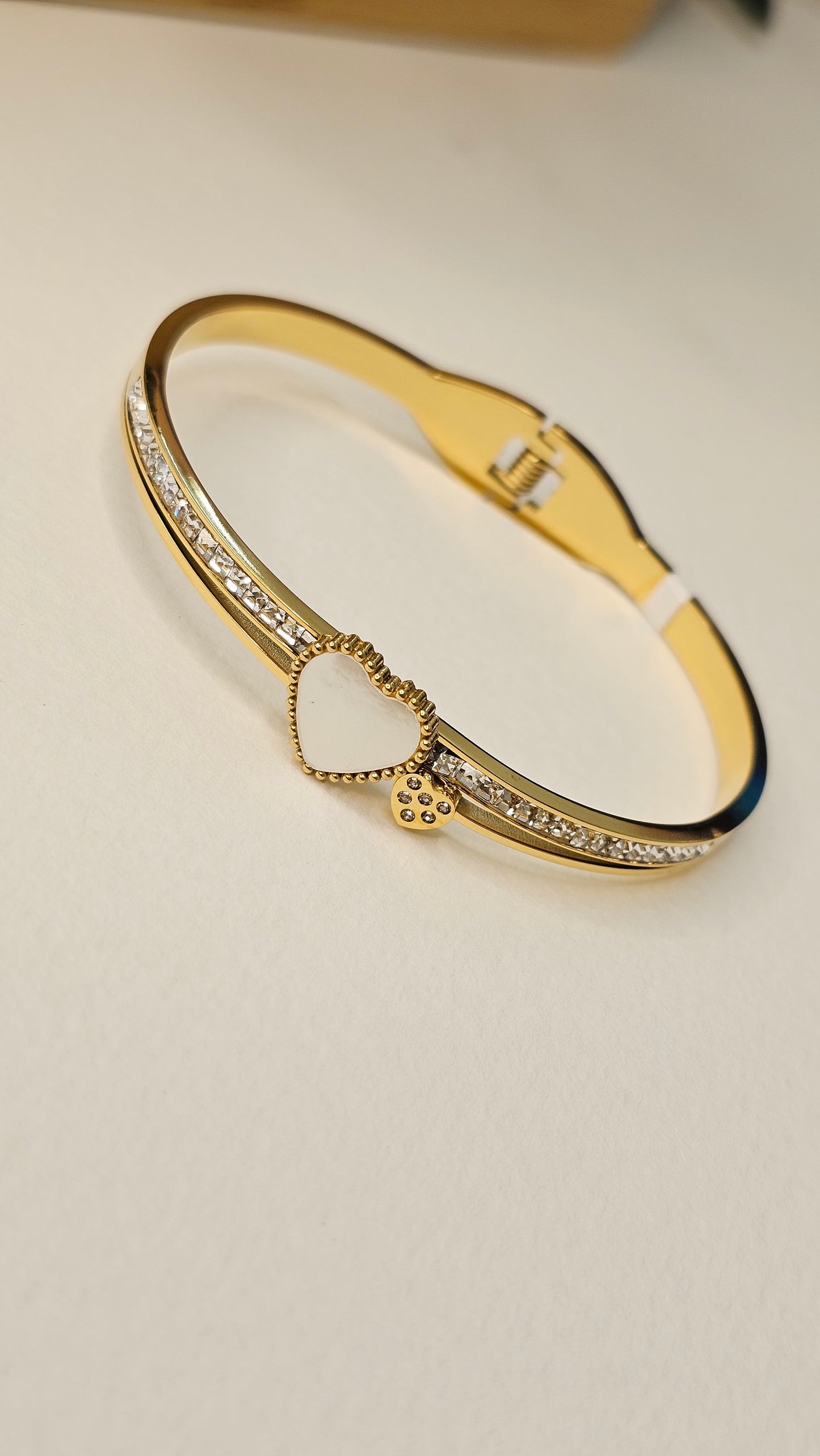 GOLD PLATED BRACELET