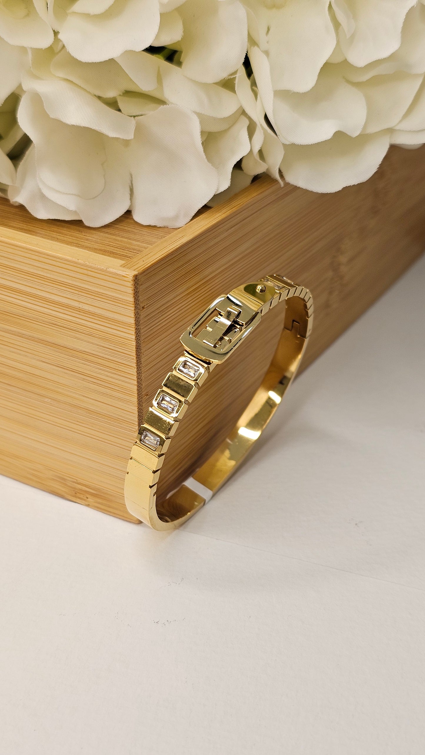 GOLD PLATED BRACELET