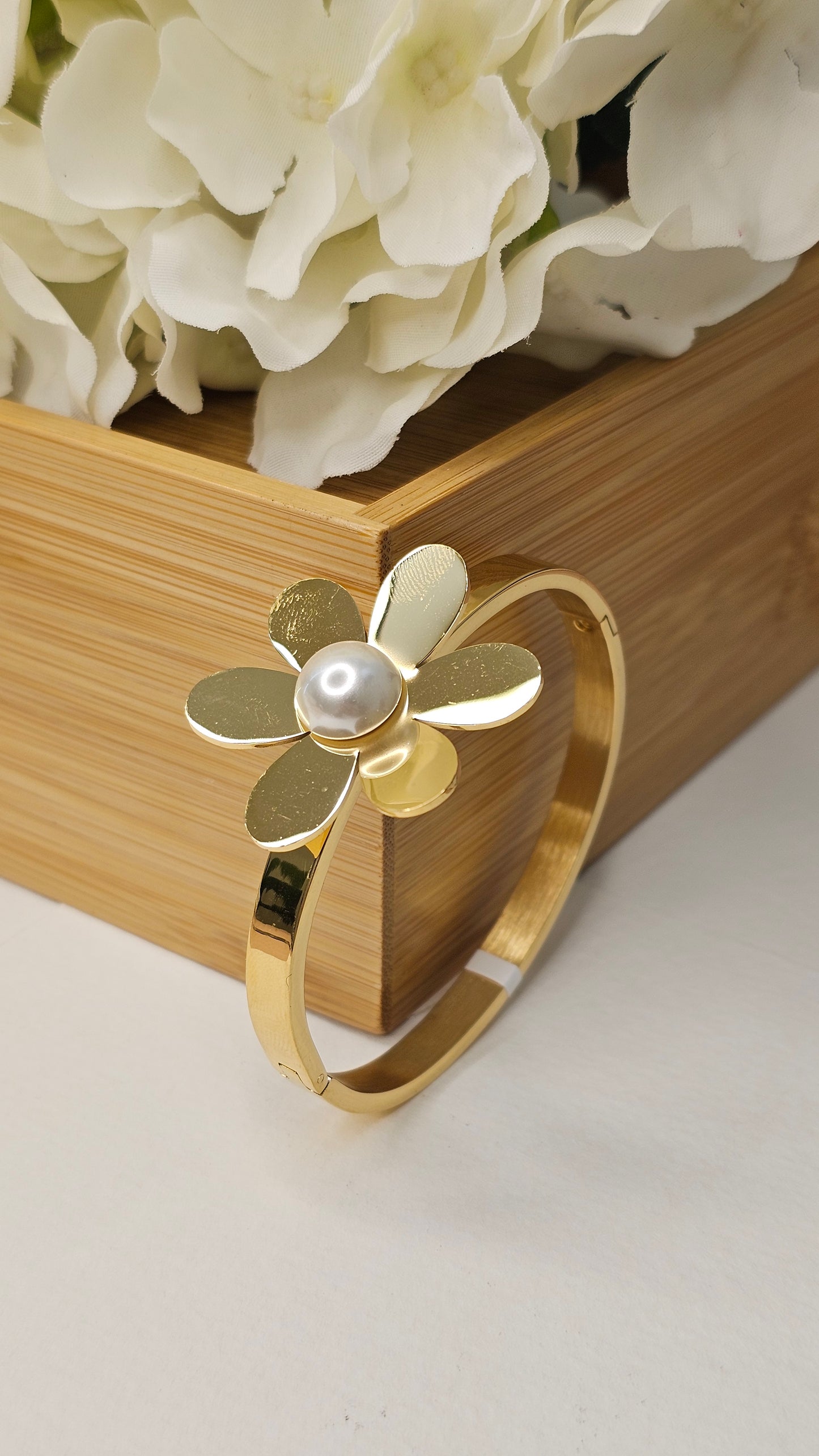 GOLD PLATED BRACELET