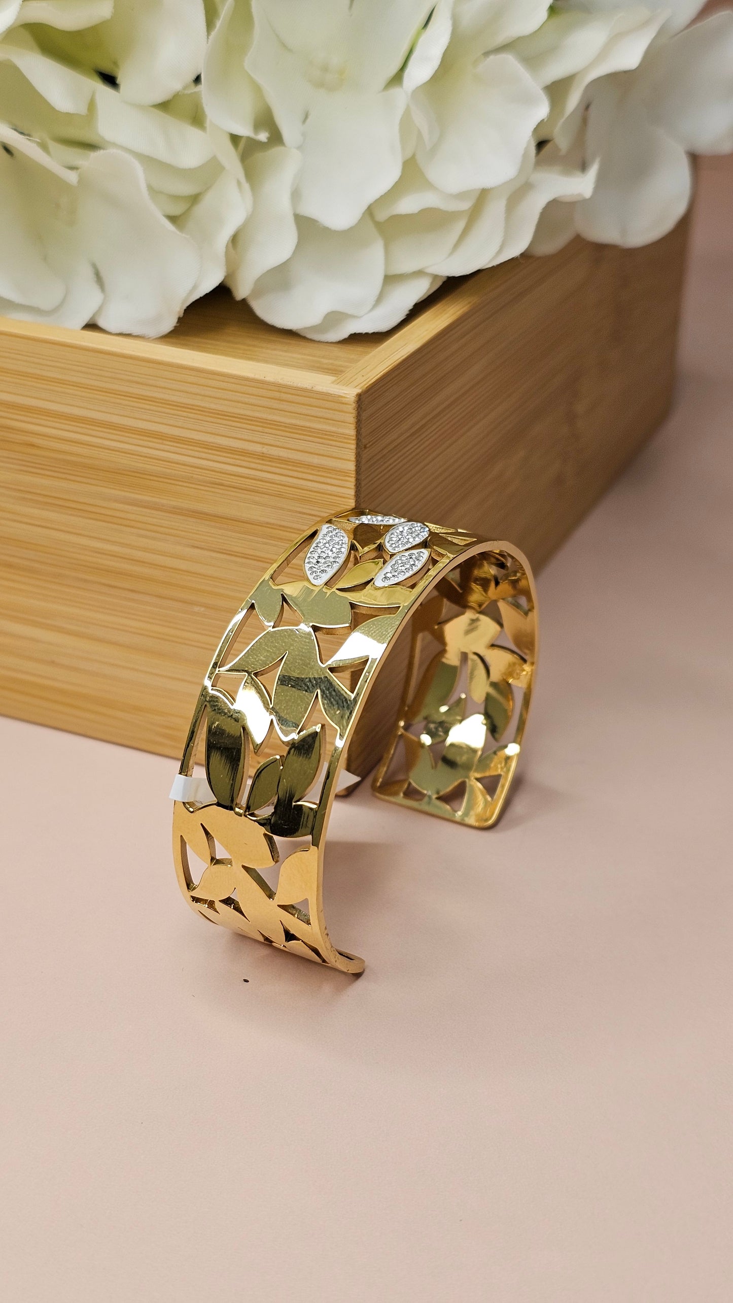 GOLD PLATED BRACELET