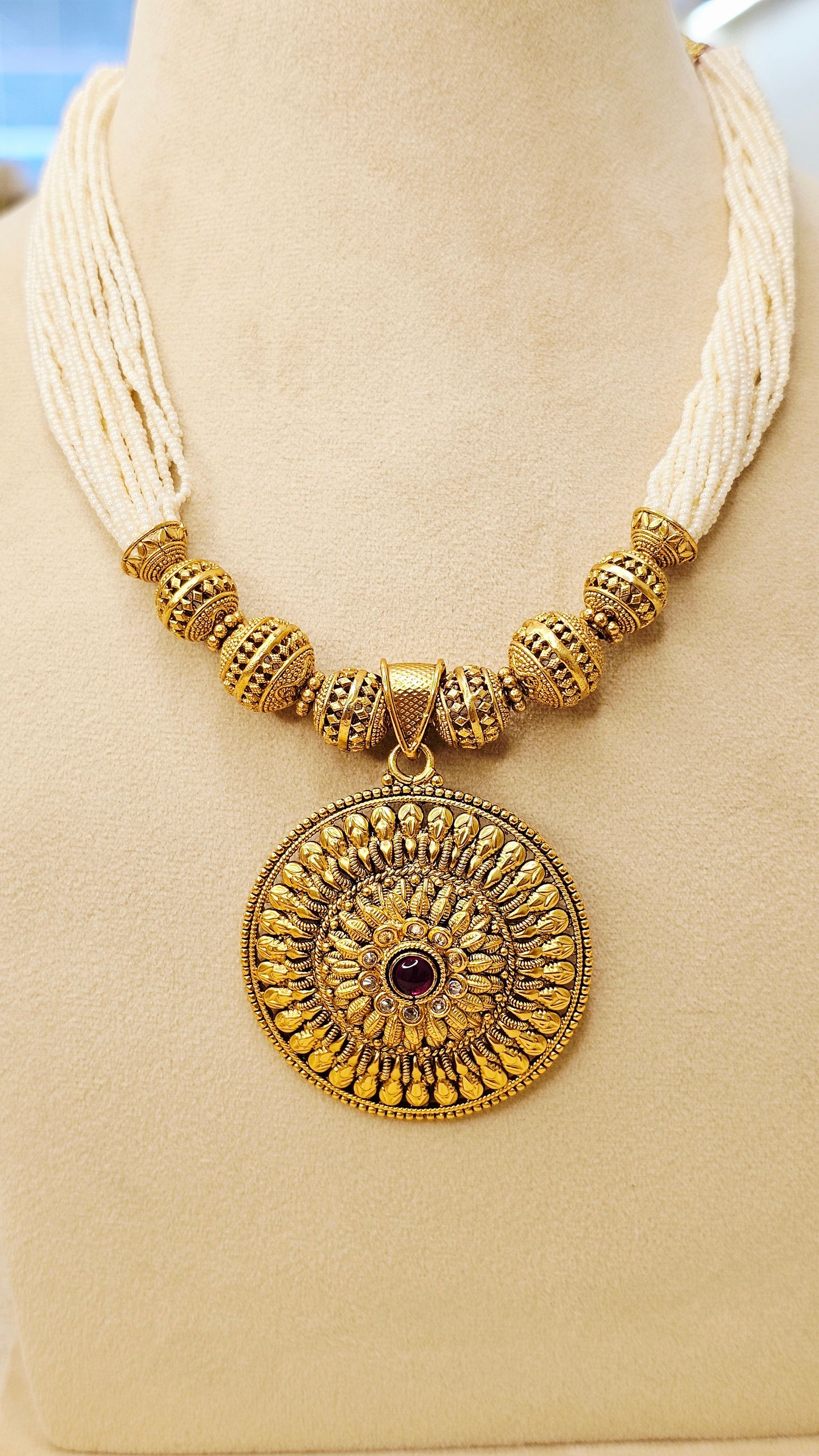 NECKLACE SET