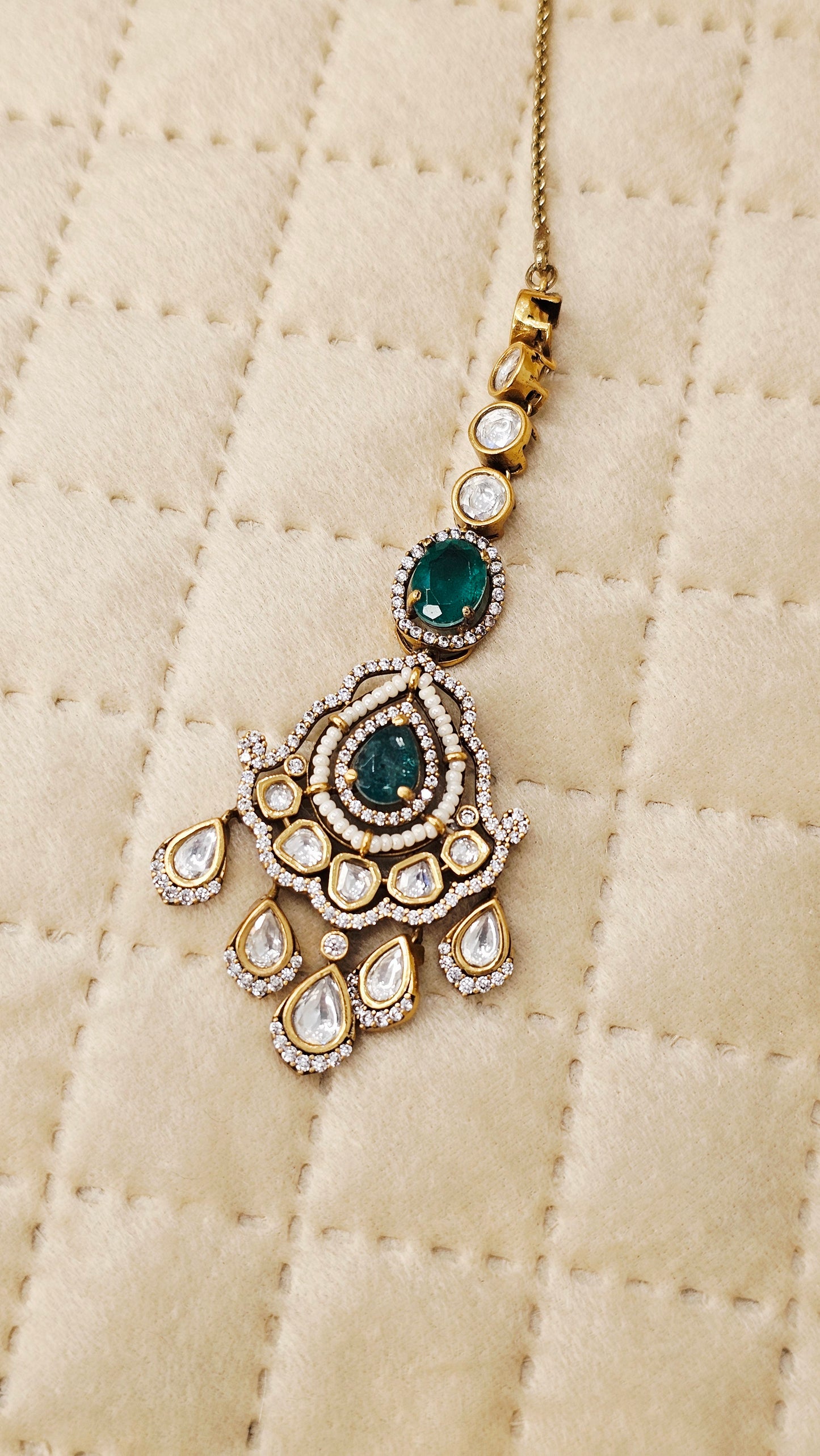 MOISSANITE NECLACE SET WITH MANG TIKA
