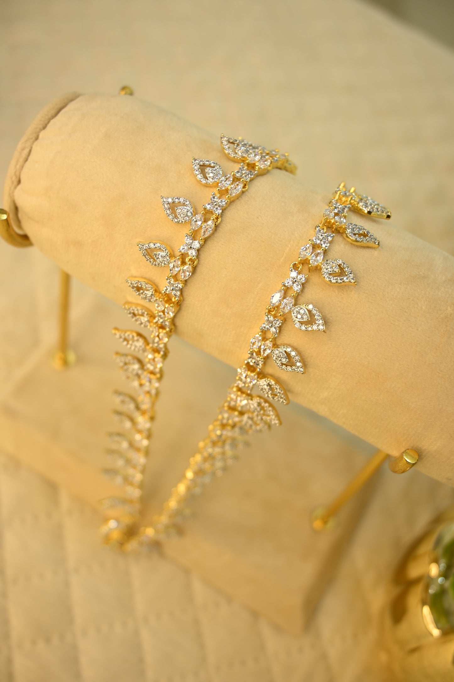 Leaf Cubic Zirconia Anklet