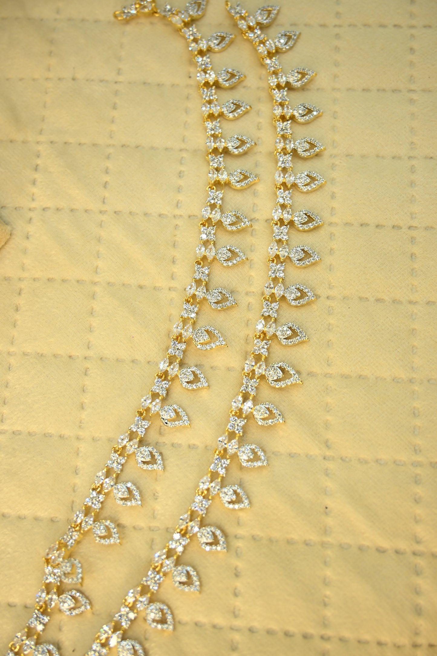 Leaf Cubic Zirconia Anklet