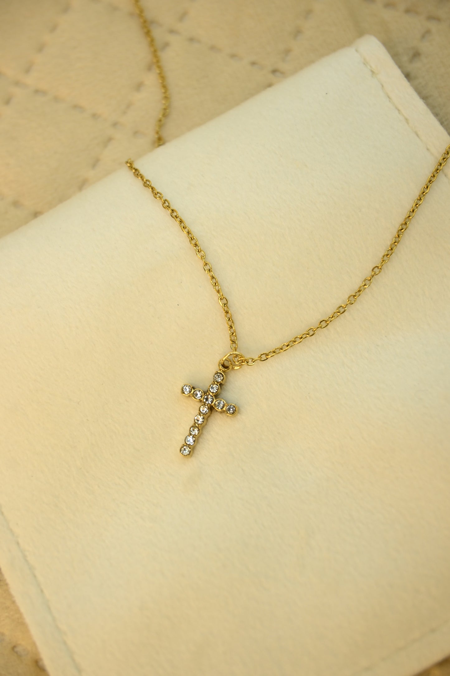 CROSS PENDANT