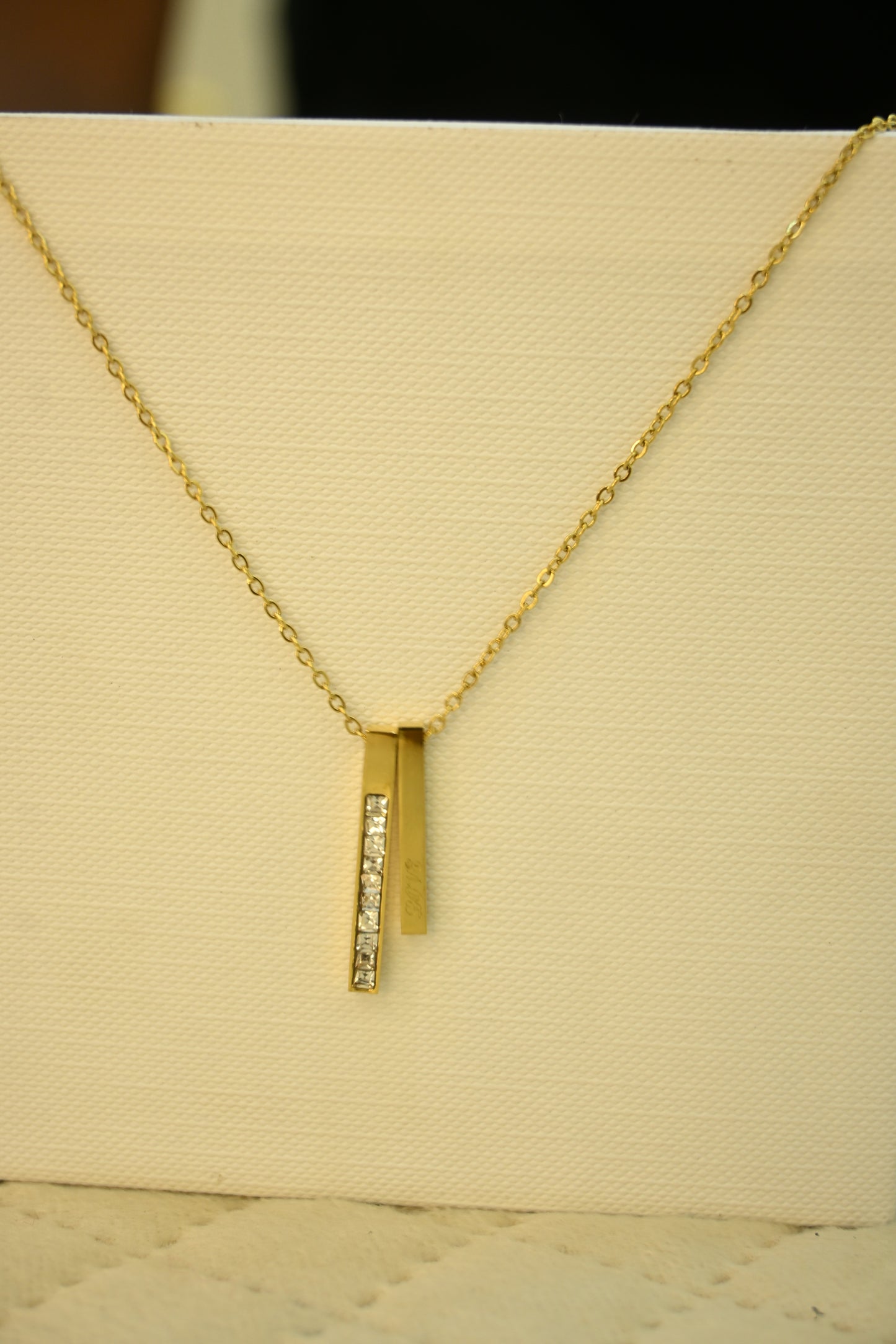 STRAIGHT LINE PENDANT