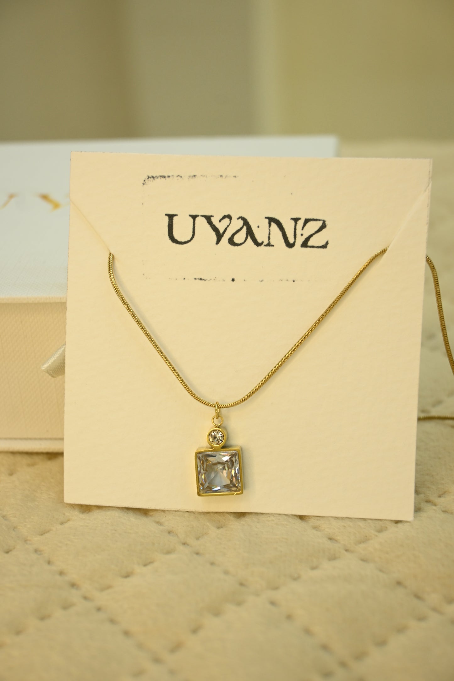 BIG STONE PENDANT