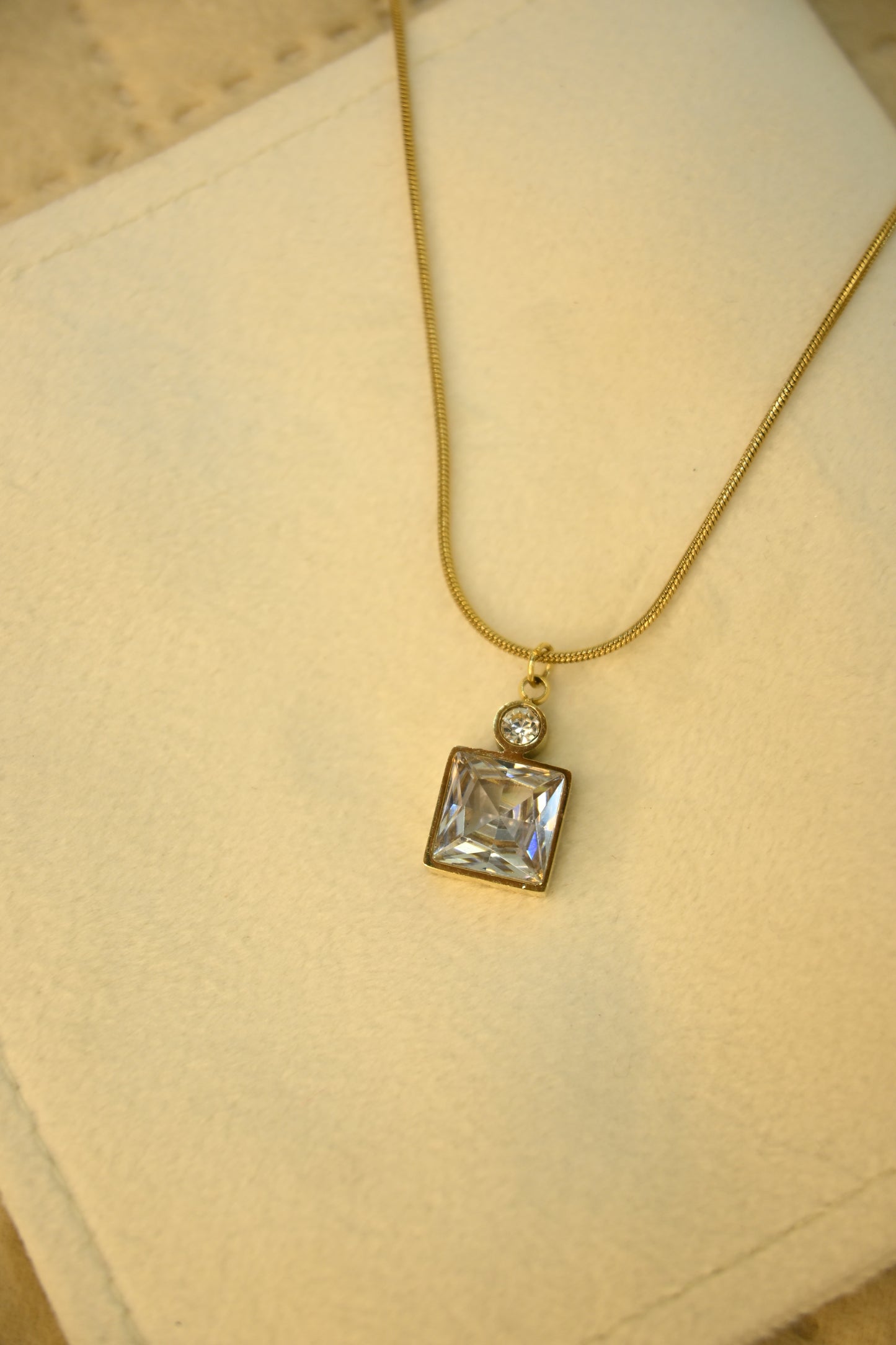 BIG STONE PENDANT