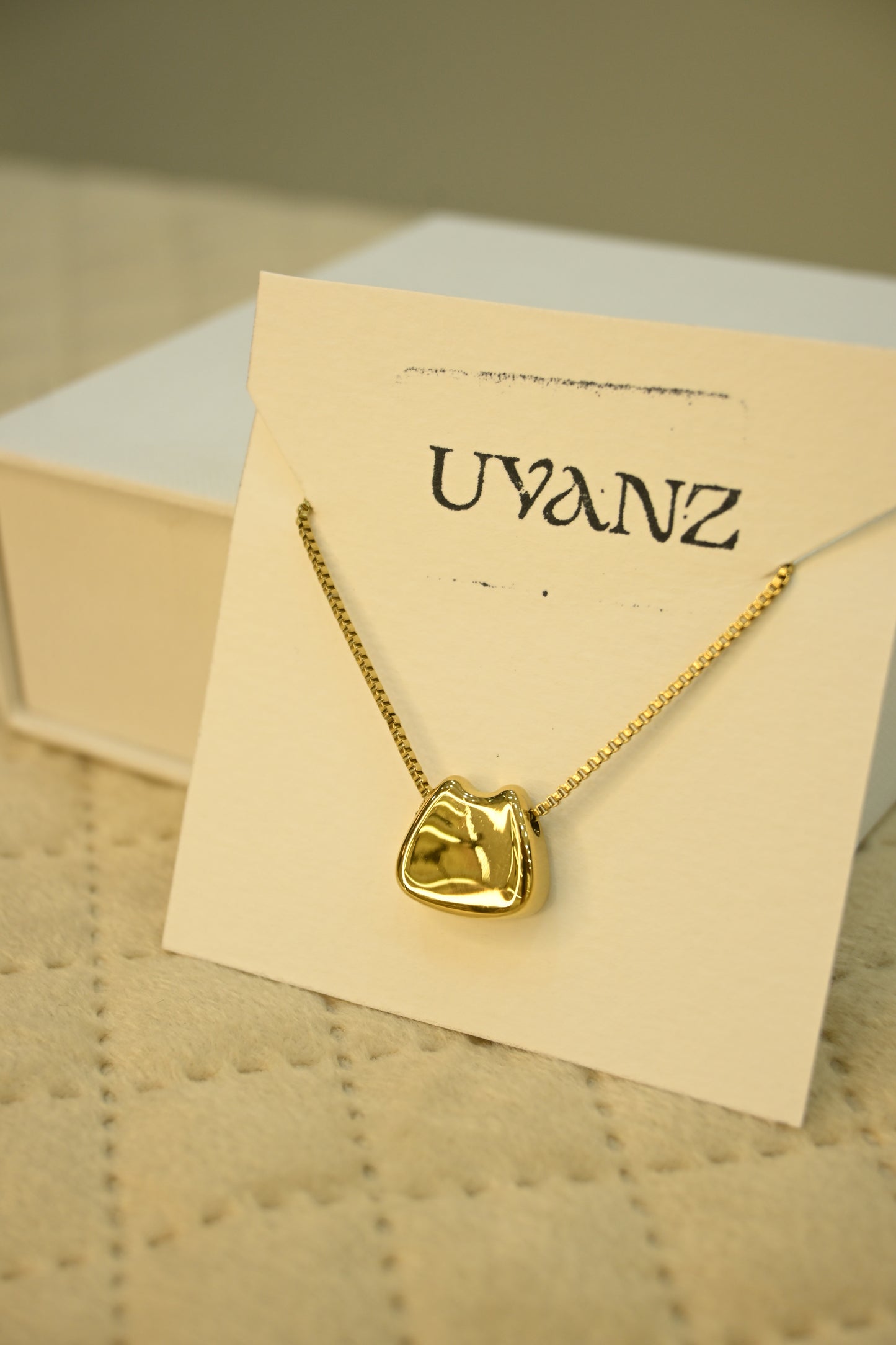 GOLD PLATED PENDANT