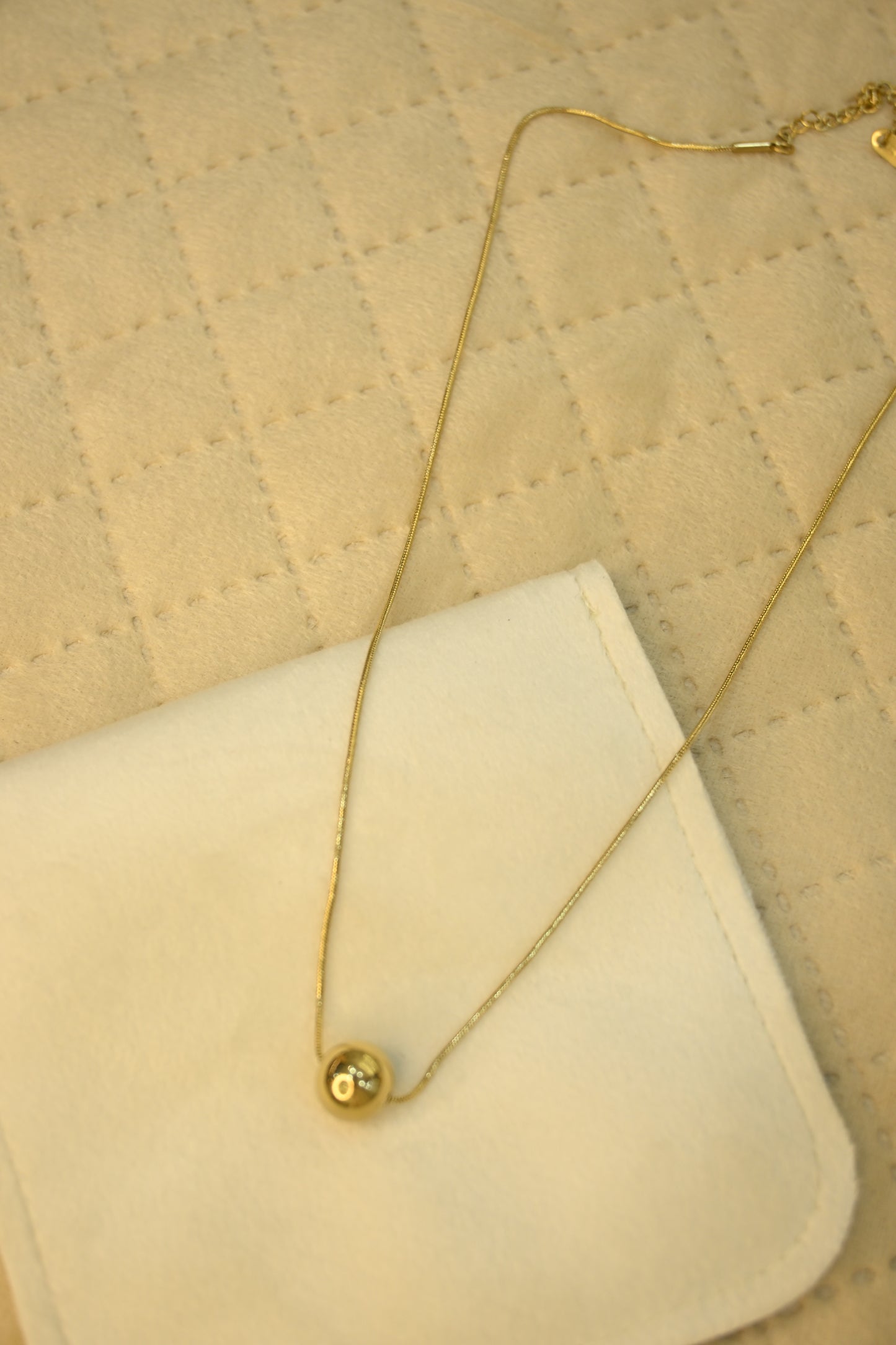 SMALL BALL PENDANT
