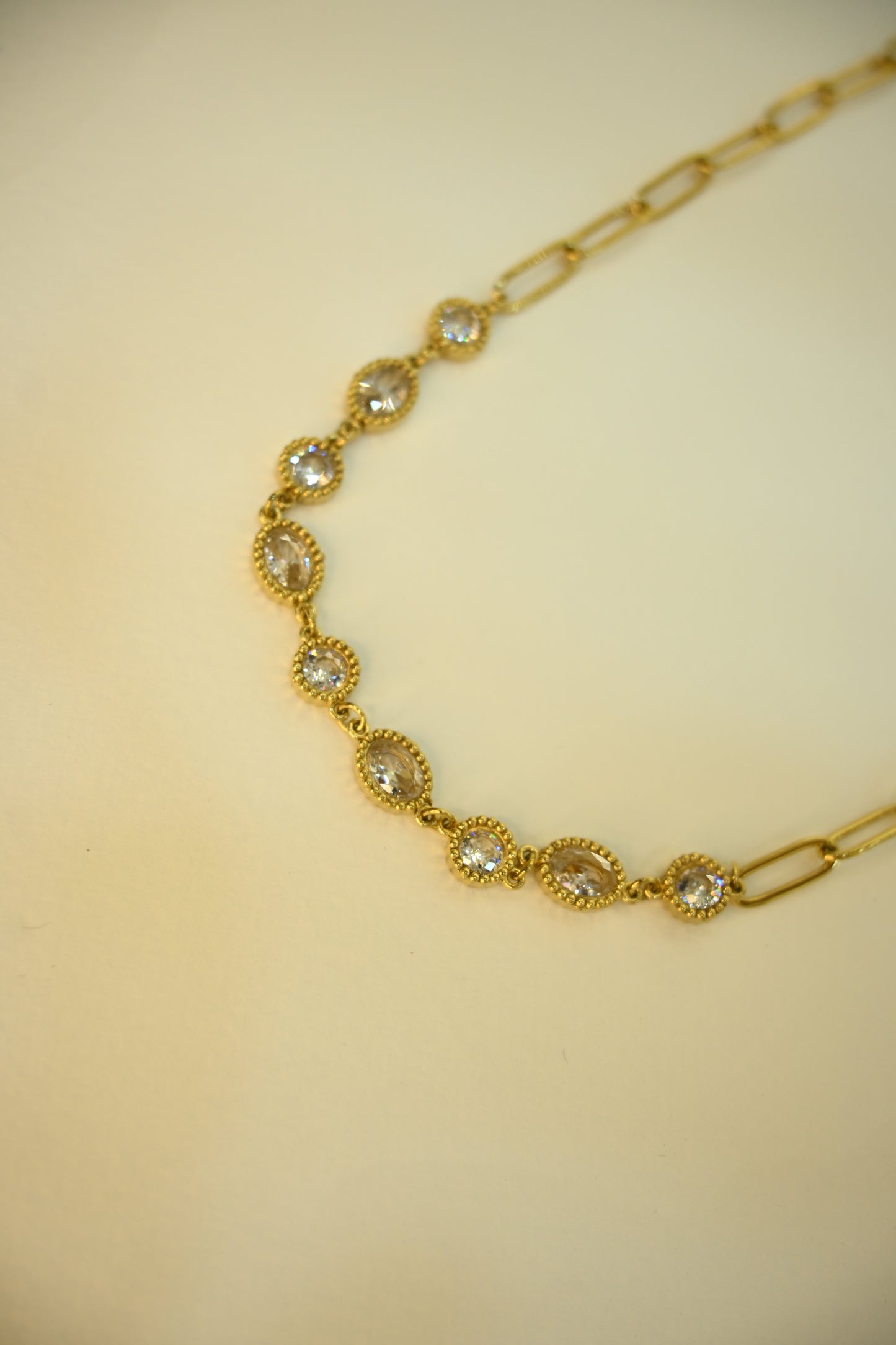 ZIRCON PENDANT