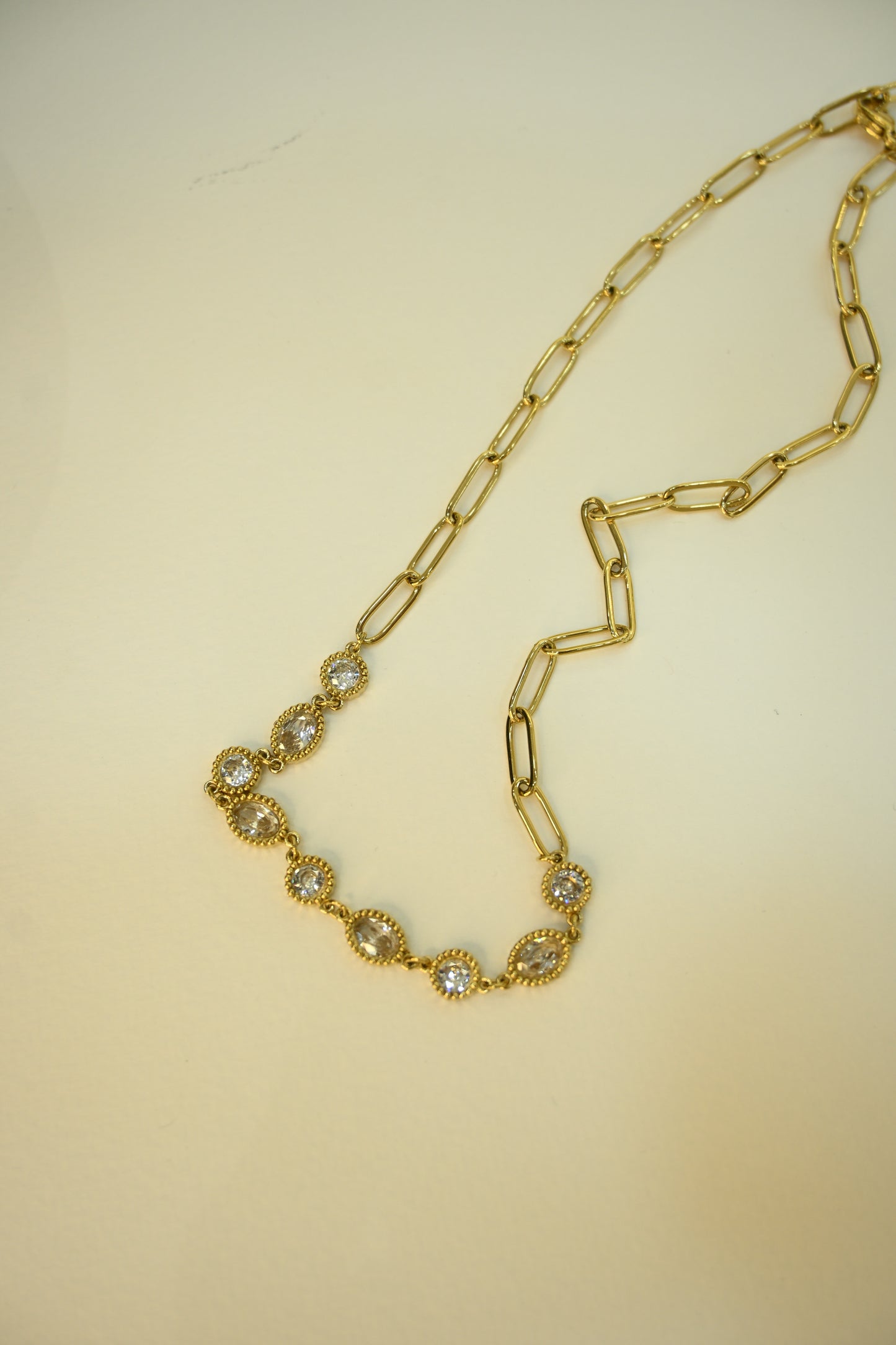 ZIRCON PENDANT