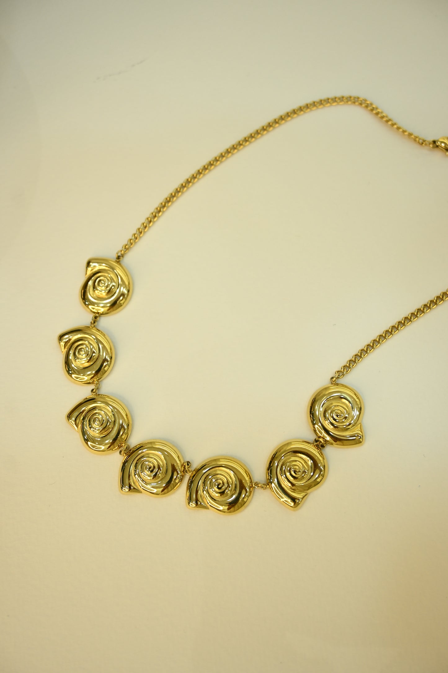 STATEMENT PENDANT