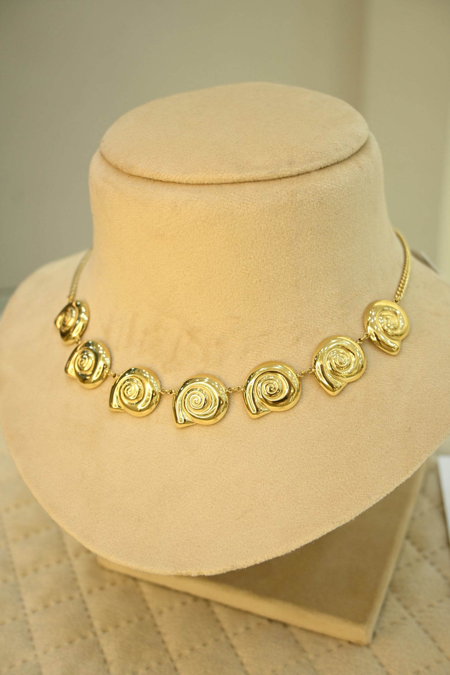 STATEMENT PENDANT