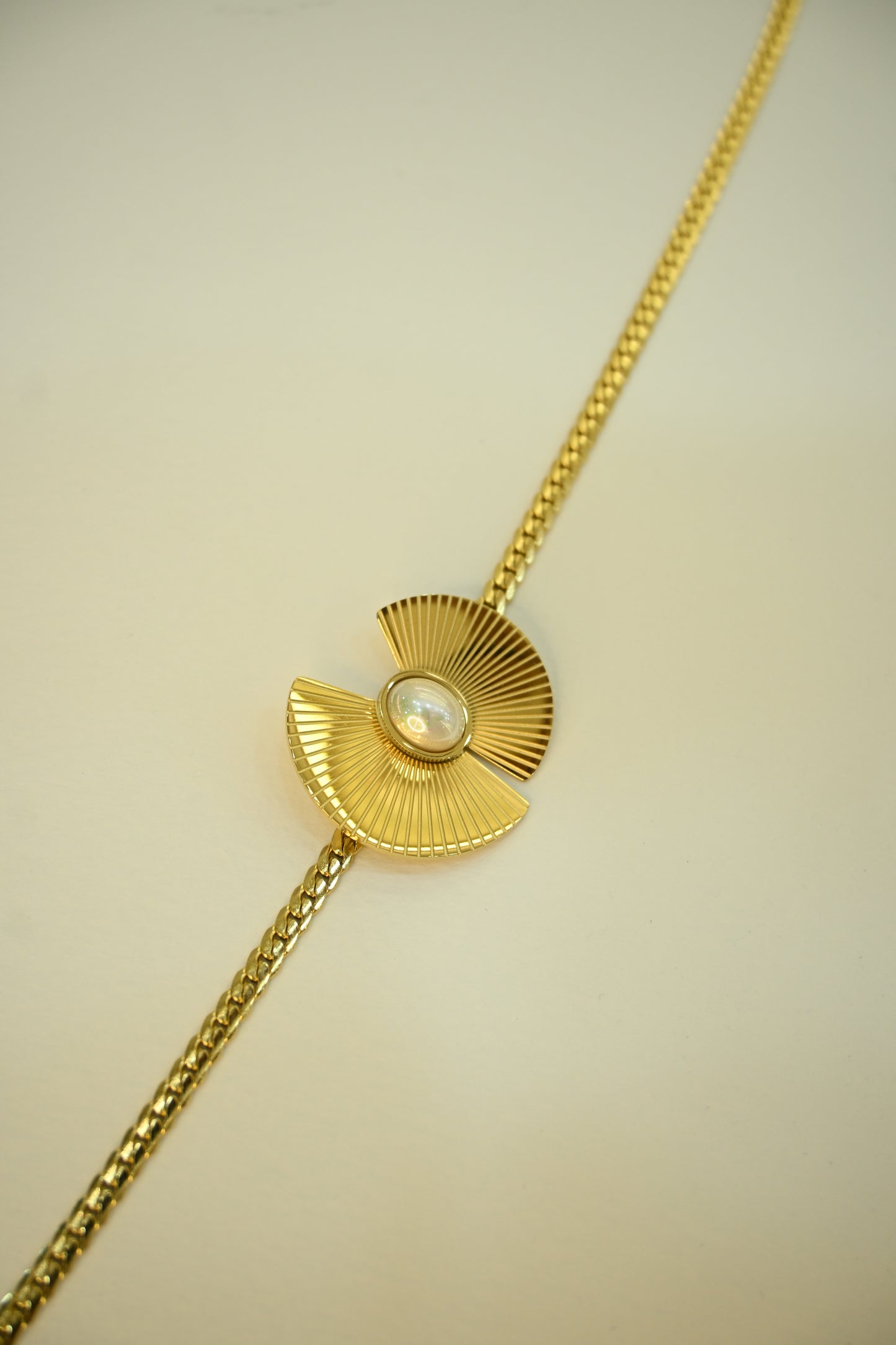 FLOWER PENDANT