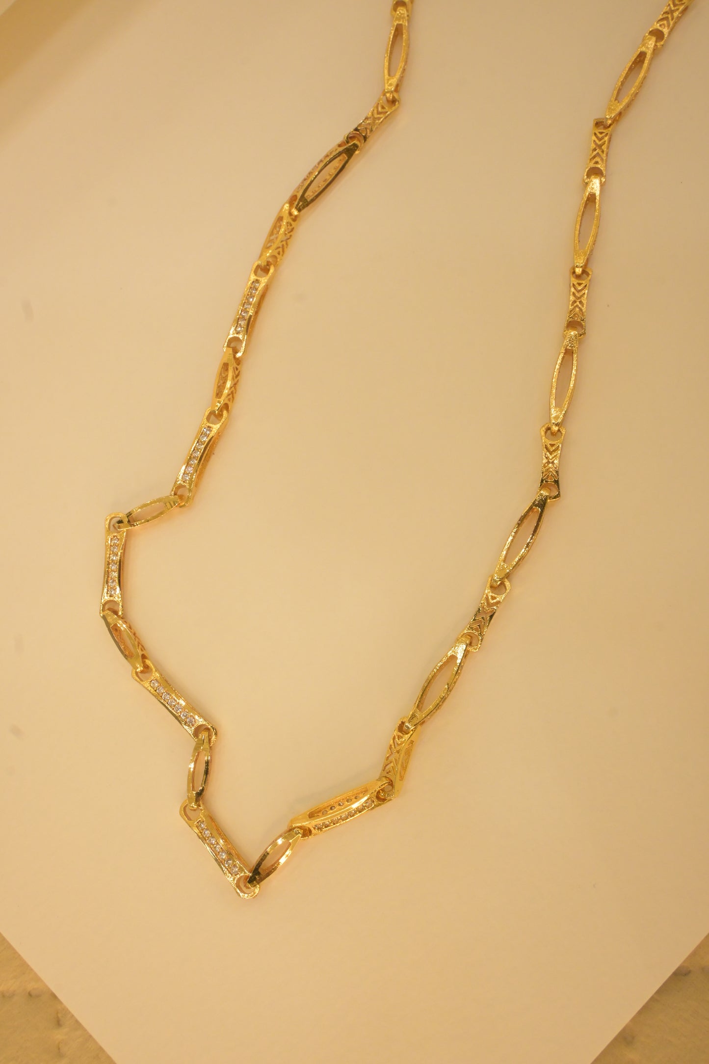 18K THIK GOLD PLATED WITH STONE BEADED CHAIN