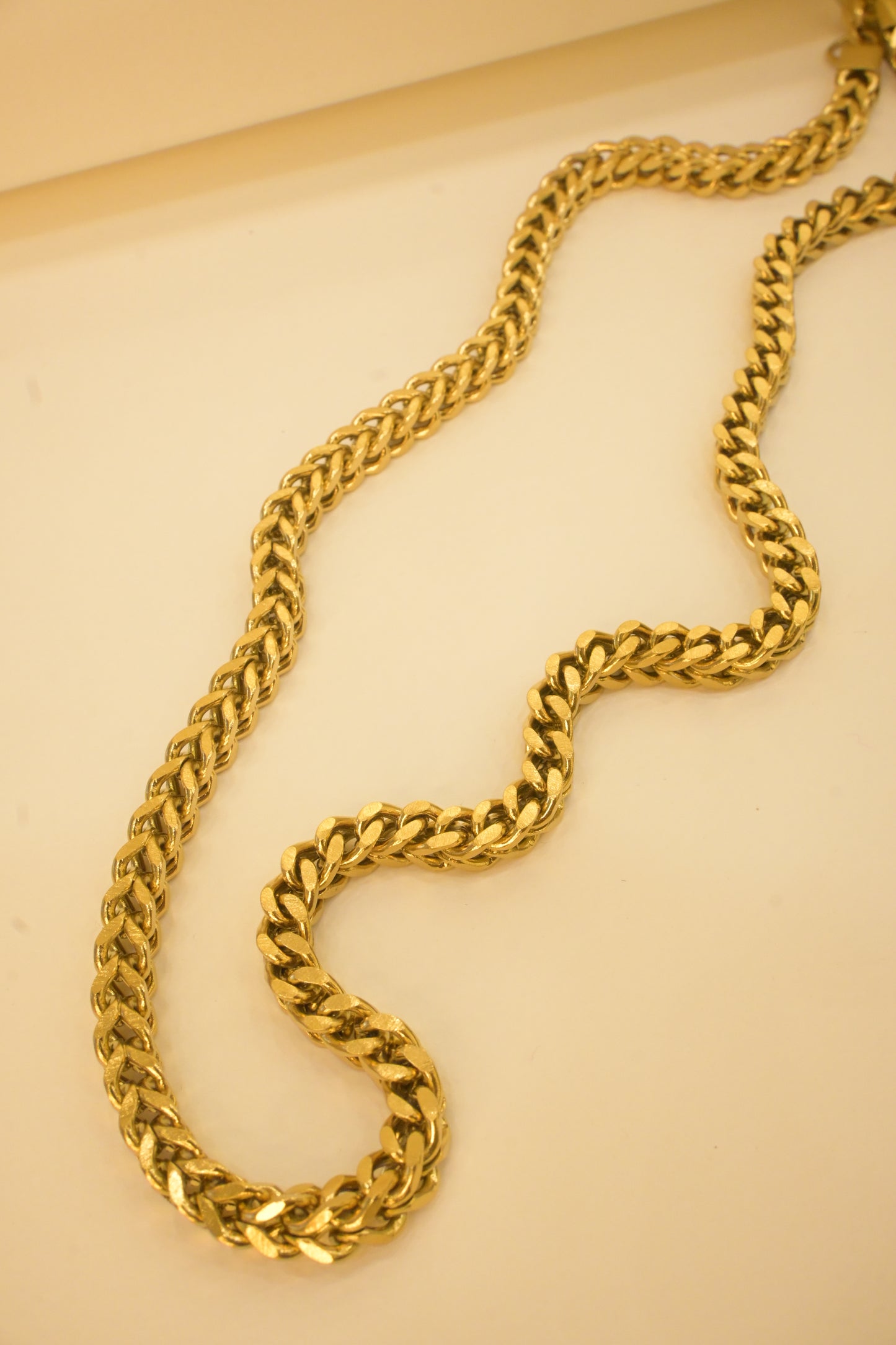 18K GOLD PLATED CHAIN
