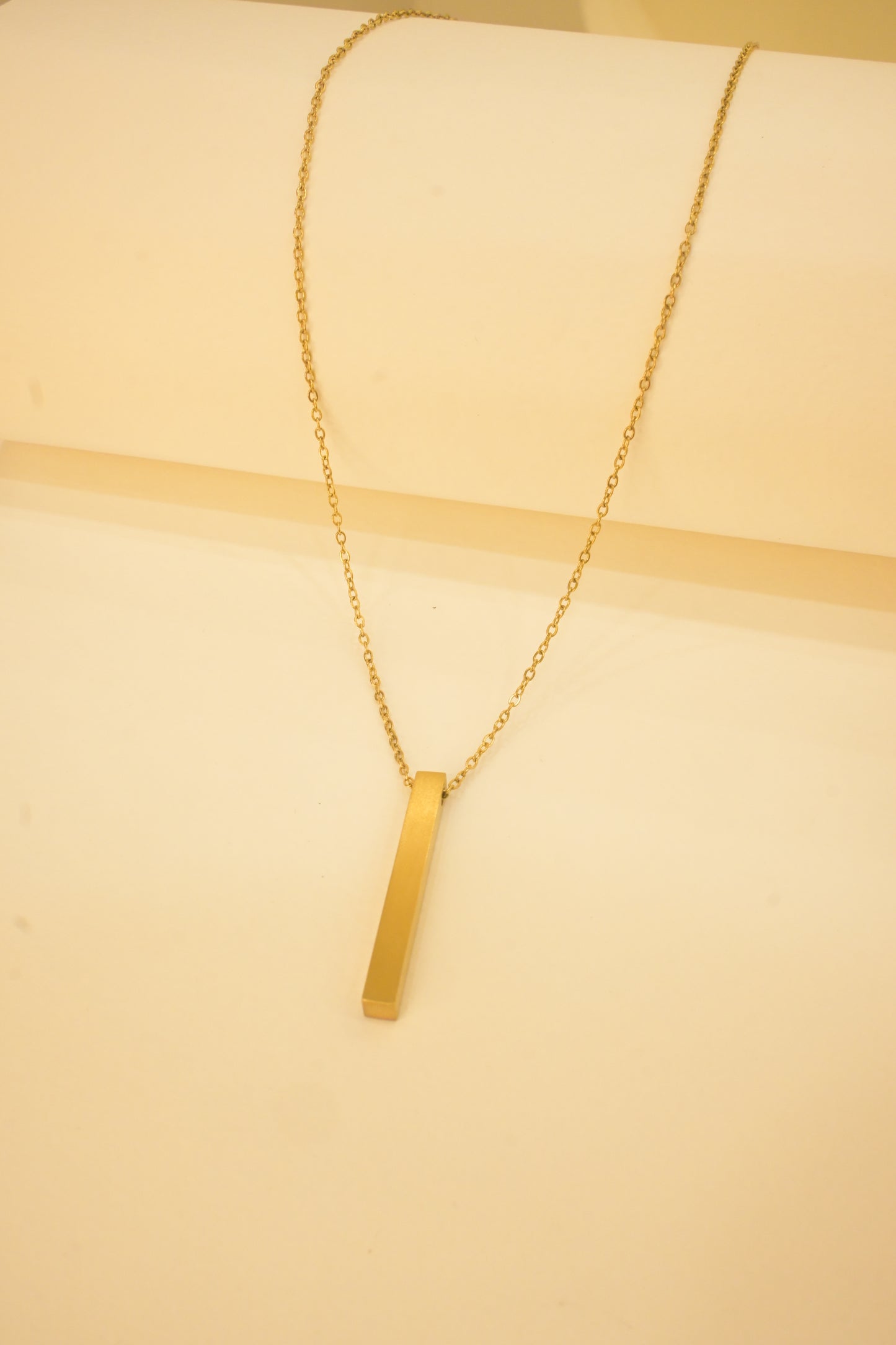 18K GOLD PLATED LINEAR PENDANT