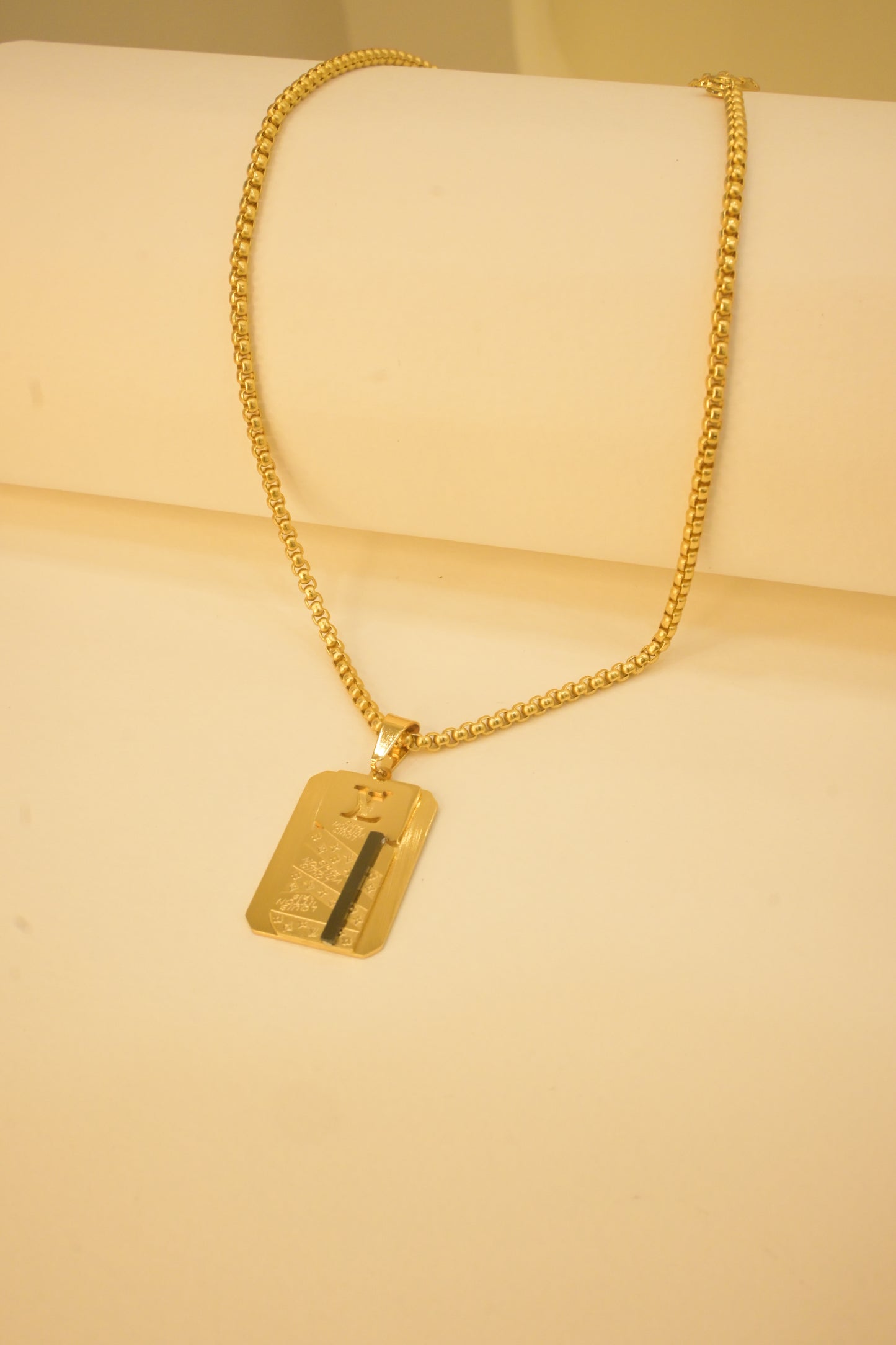 LV PENDANT