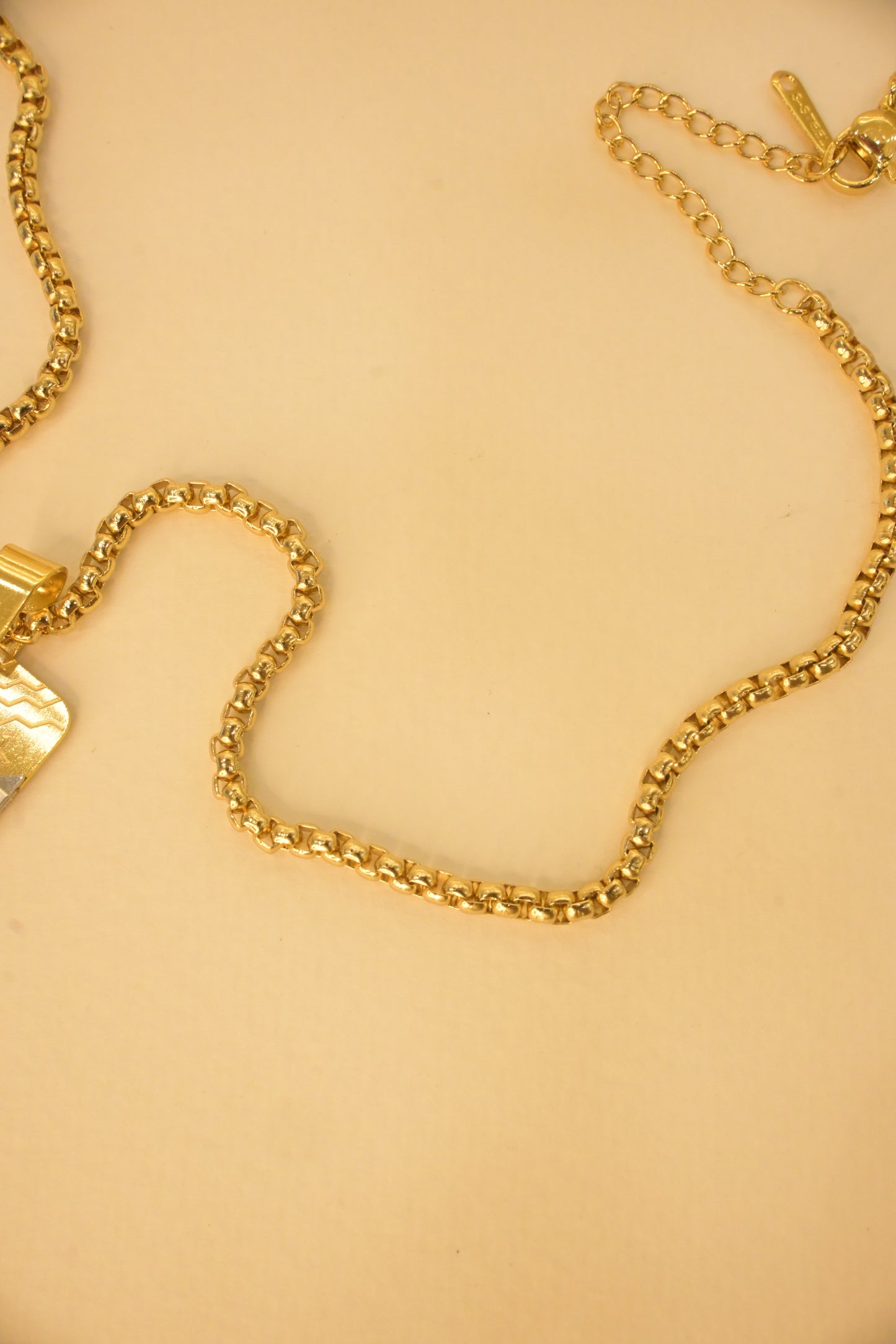 ROLLEX PENDANT