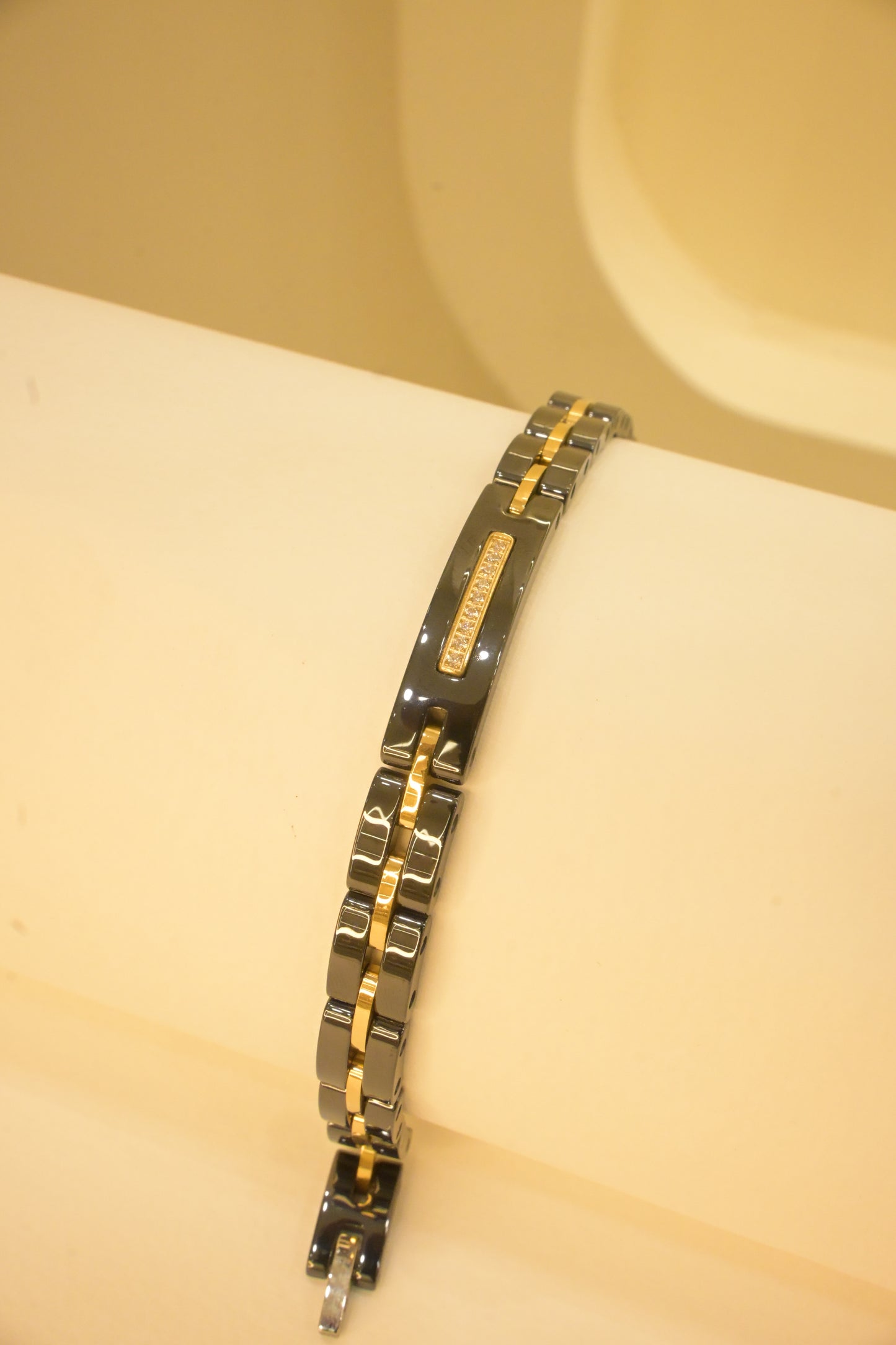 BLACK CERAMICC BRACELET