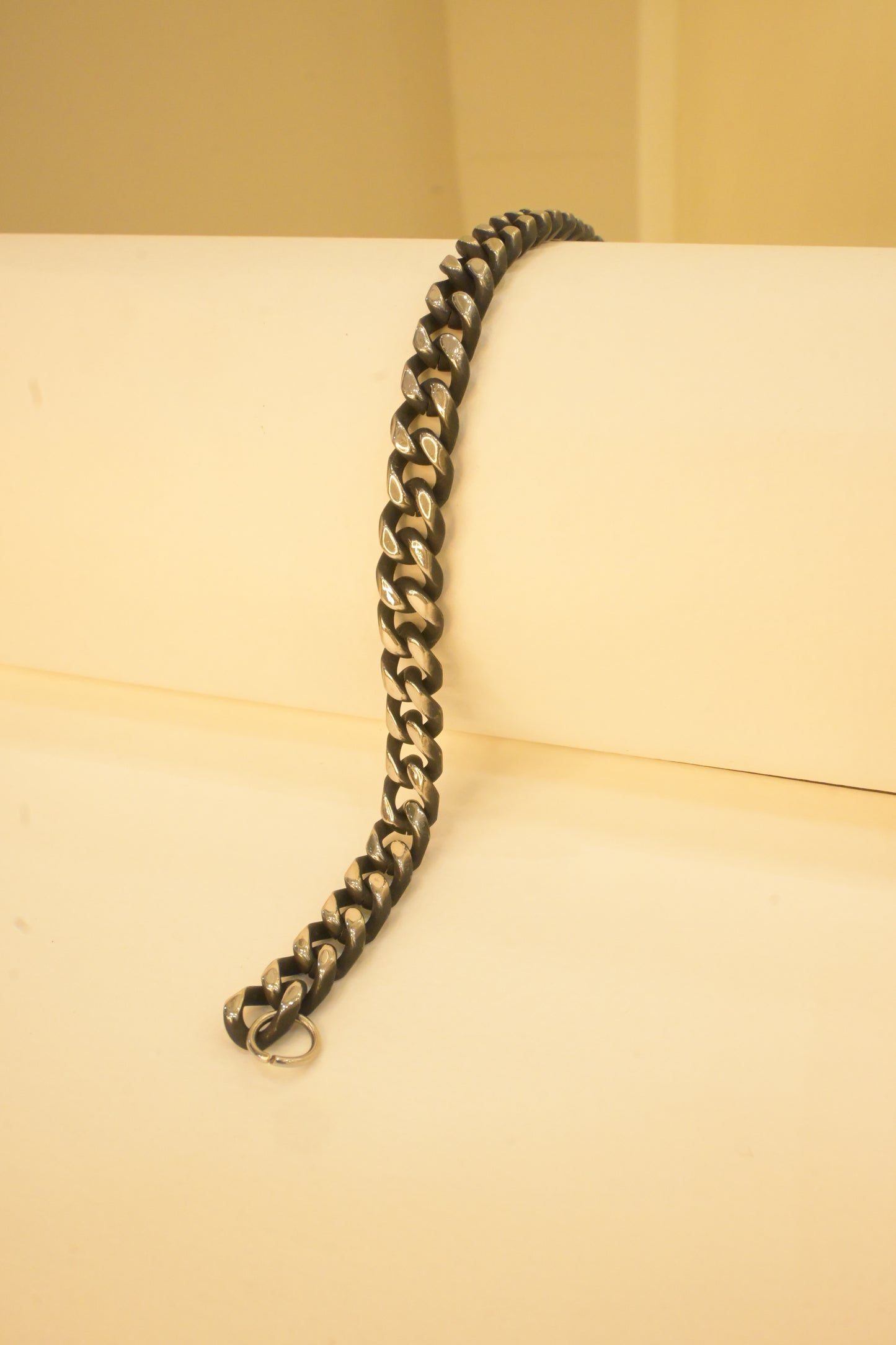 BLACK SILVER BRACELET