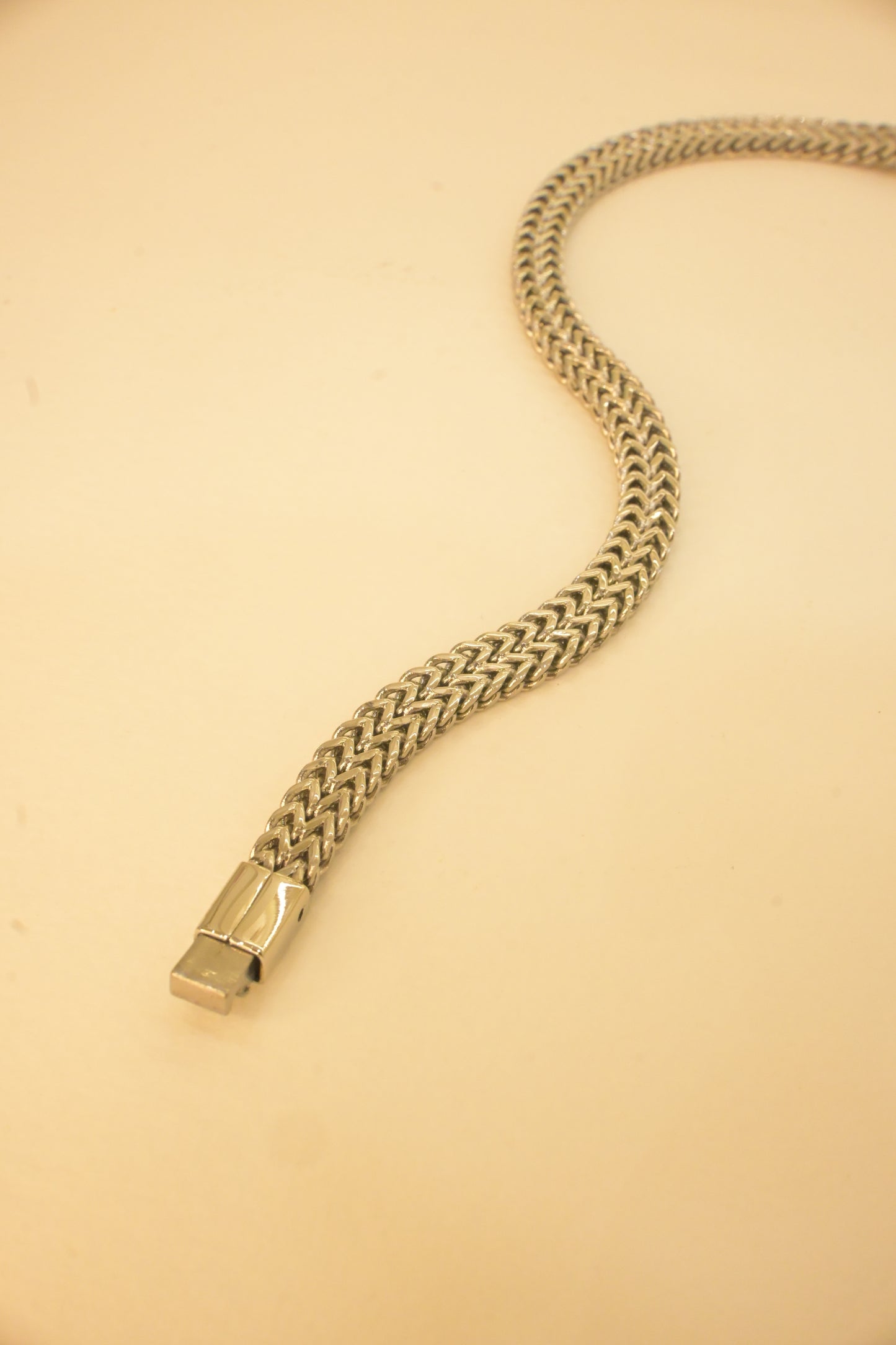 SILVER POLISHE BRACELET