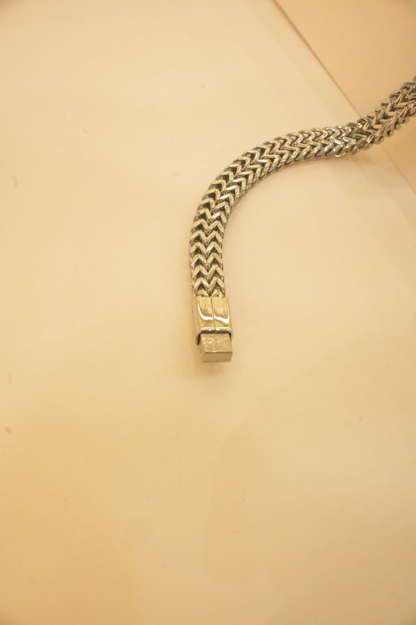 SILVER POLISHE BRACELET