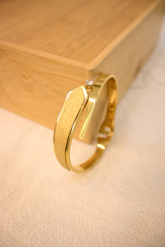 DIAMOND GOLD PLATED BRACELET