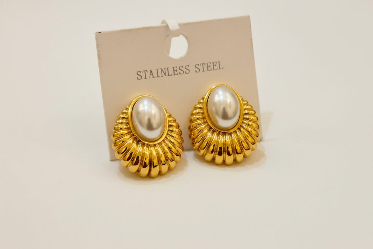 Gold Plated Pearl Earring