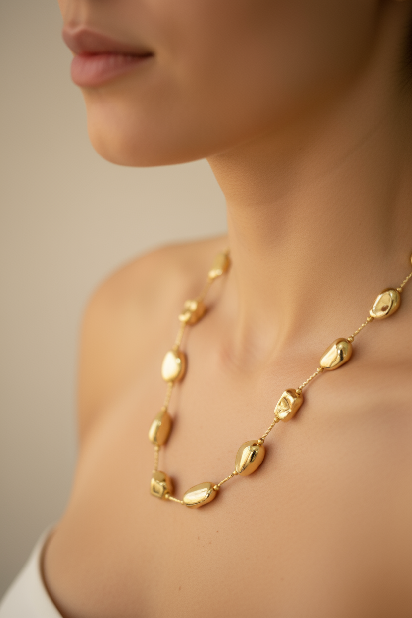 STATEMENT NECKLACE