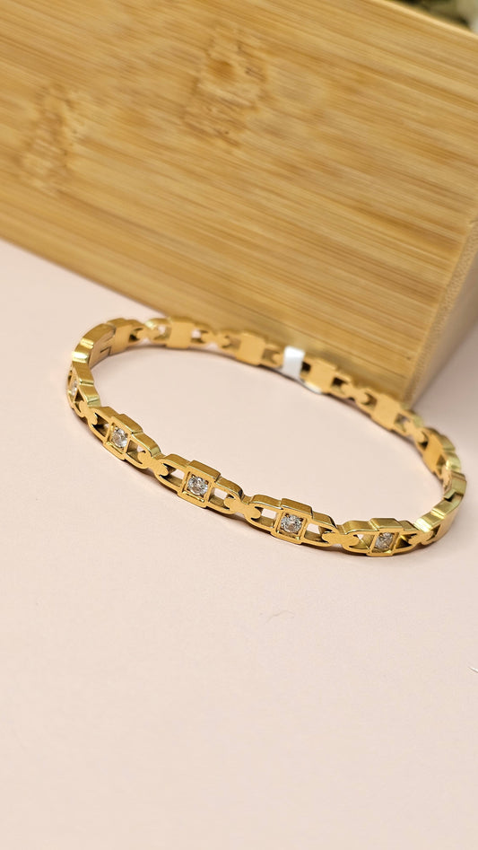 GOLD PLATED BRACELET