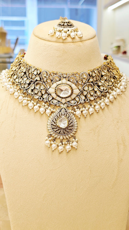 KUNDAN NECKLACE SET