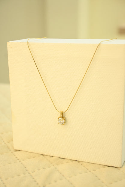 SOLITAIRE PENDANT