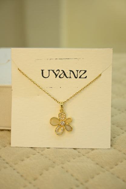 FLOWER ZIRCON PENDANT