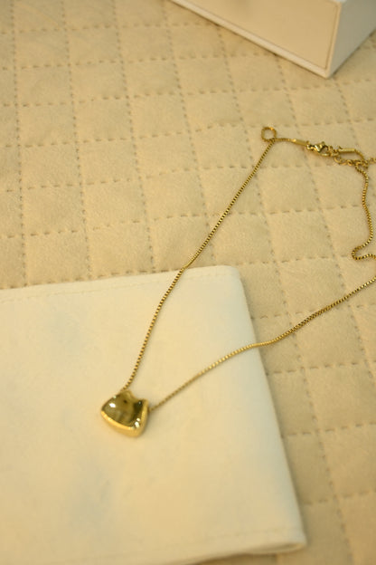 GOLD PLATED PENDANT