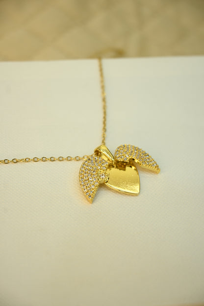 OPENABLE HEART PENDANT