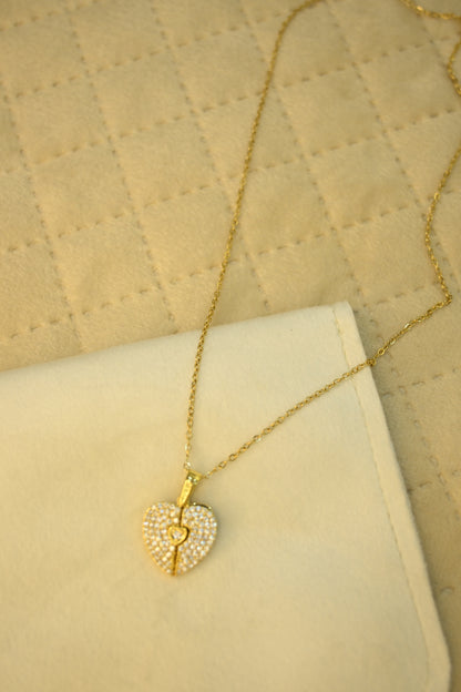 OPENABLE HEART PENDANT