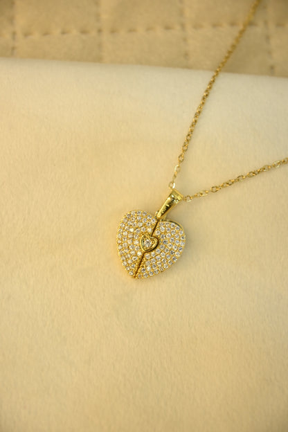 OPENABLE HEART PENDANT