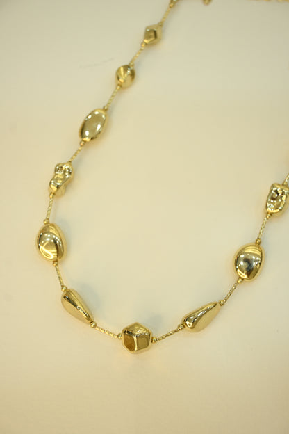 STATEMENT NECKLACE