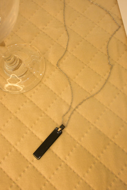 BLACK PENDANT