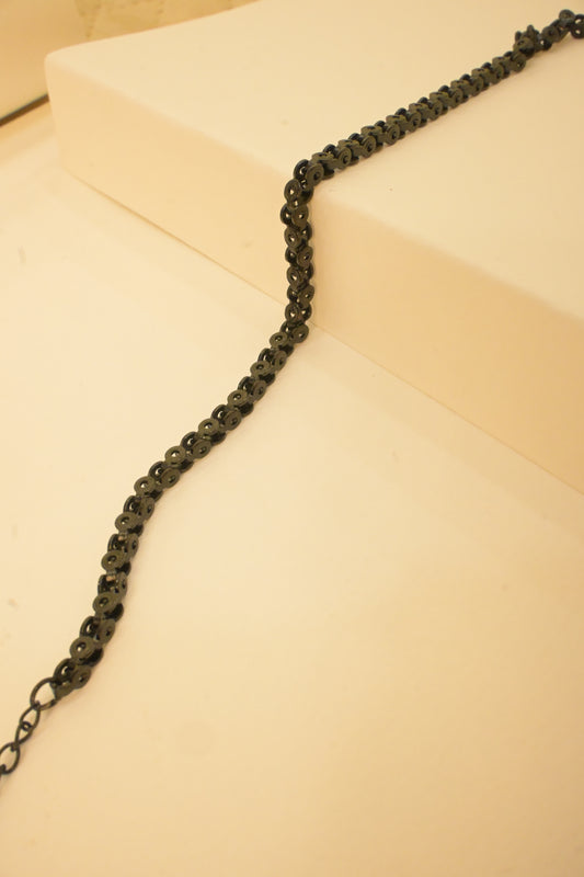BLACK BEADED BRACELET