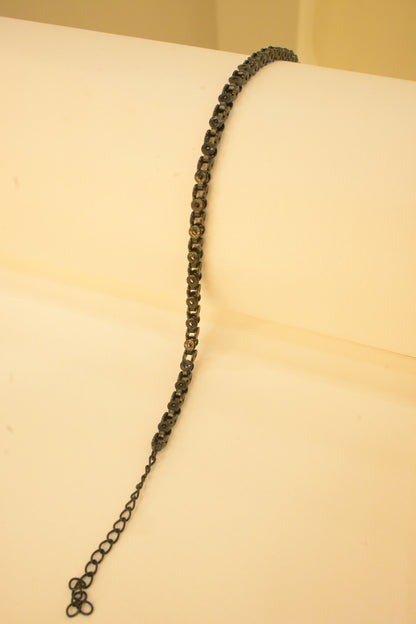 BLACK BEADED BRACELET