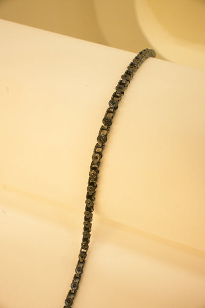 BLACK BEADED BRACELET