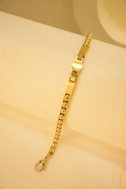BRACELET