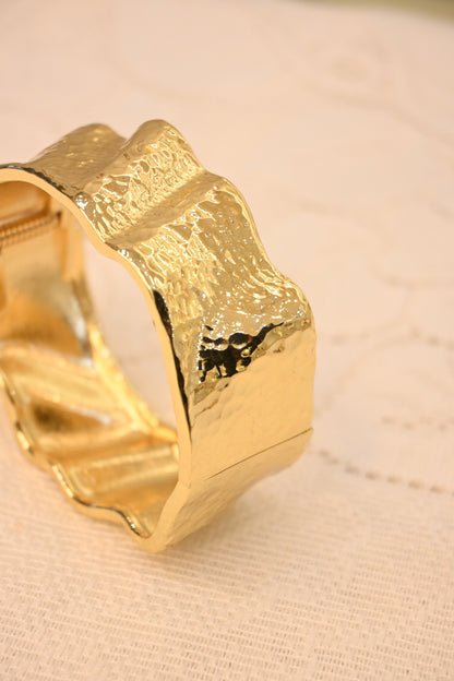 CUFF BRACELET