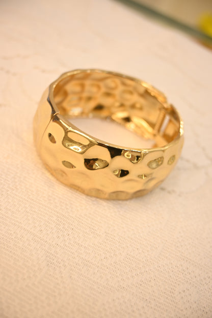CUFF BRACELET