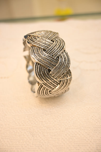 CUFF BRACELET